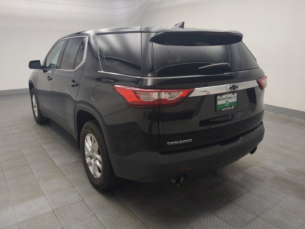 Used 2019 Chevrolet Traverse LS w/ LPO, Black Accent Package FWD image 5
