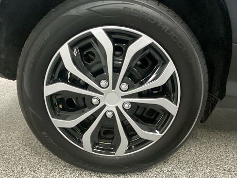 Used 2019 Ford Escape S image 24