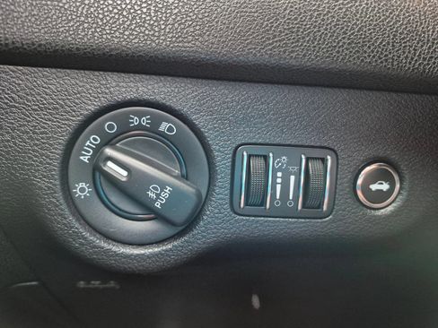 Used 2013 Chrysler 300 C AWD/4WD image 26