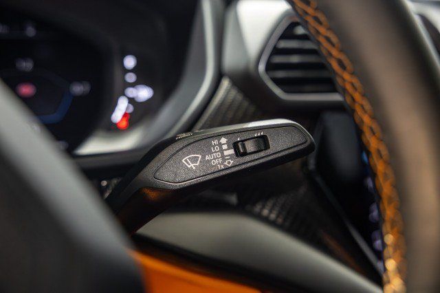 Used 2022 Lamborghini Urus AWD/4WD image 43