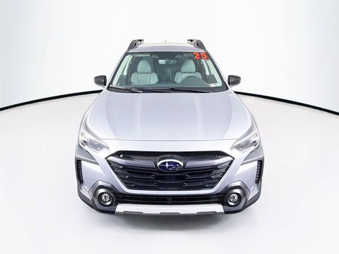 Used 2025 Subaru Outback Limited AWD/4WD image 13