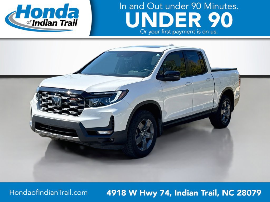 Used 2025 Honda Ridgeline TrailSport image 3