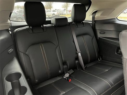 Used 2025 MAZDA CX-90 3.3 Turbo w/ Select Package image 32