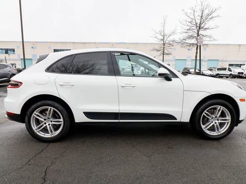 Used 2018 Porsche Macan AWD/4WD image 14