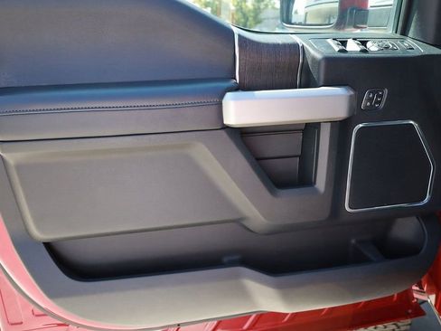 Used 2020 Ford F250 Lariat w/ Lariat Ultimate Package AWD/4WD image 12
