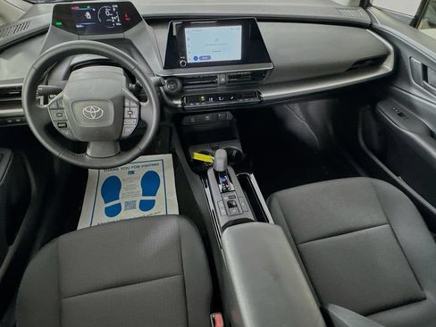 Used 2025 Toyota Prius LE FWD image 25