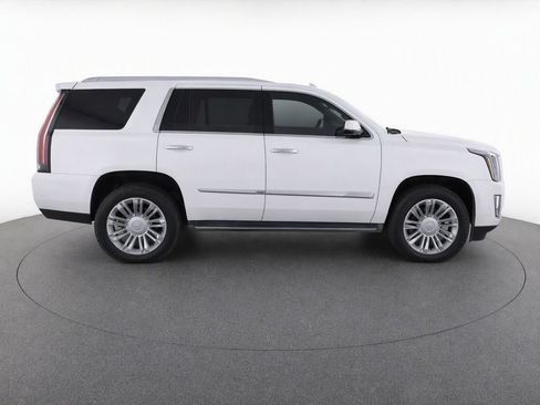 Used 2018 Cadillac Escalade Platinum AWD/4WD image 8