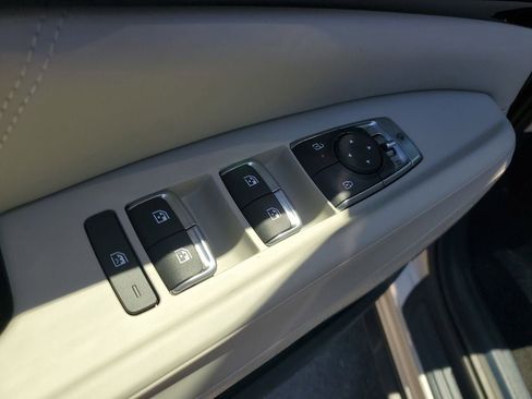 New 2026 Kia Carnival SX Prestige FWD image 9