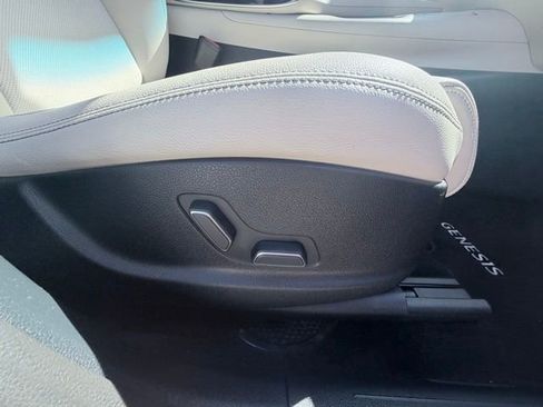 Used 2023 Genesis GV70 2.5T image 31