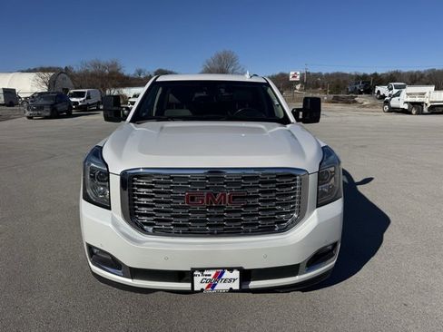 Used 2019 GMC Yukon XL Denali w/ Open Road Package image 8