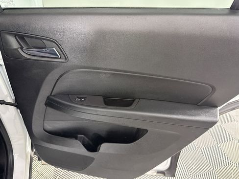 Used 2016 Chevrolet Equinox LT FWD image 25
