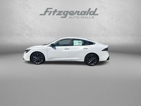 New 2026 Nissan Sentra SL FWD image 4