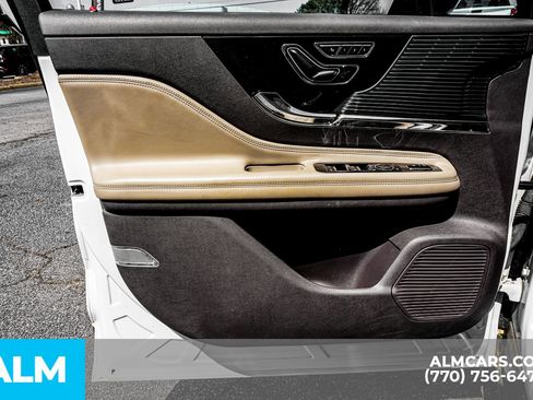 Used 2021 Lincoln Corsair FWD w/ Premium Package image 50