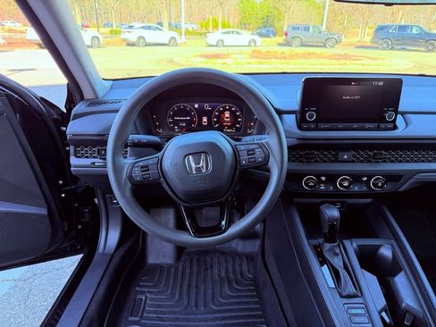 Used 2023 Honda Accord LX image 13