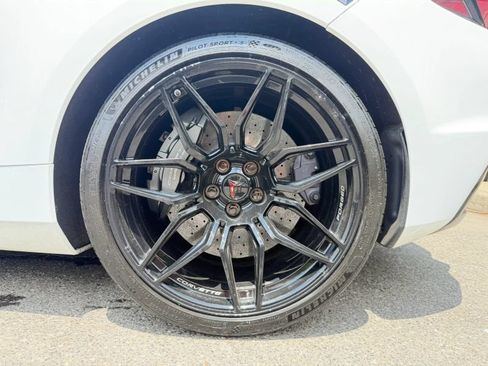Used 2023 Chevrolet Corvette Z06 w/ Z07 Performance Package RWD image 27