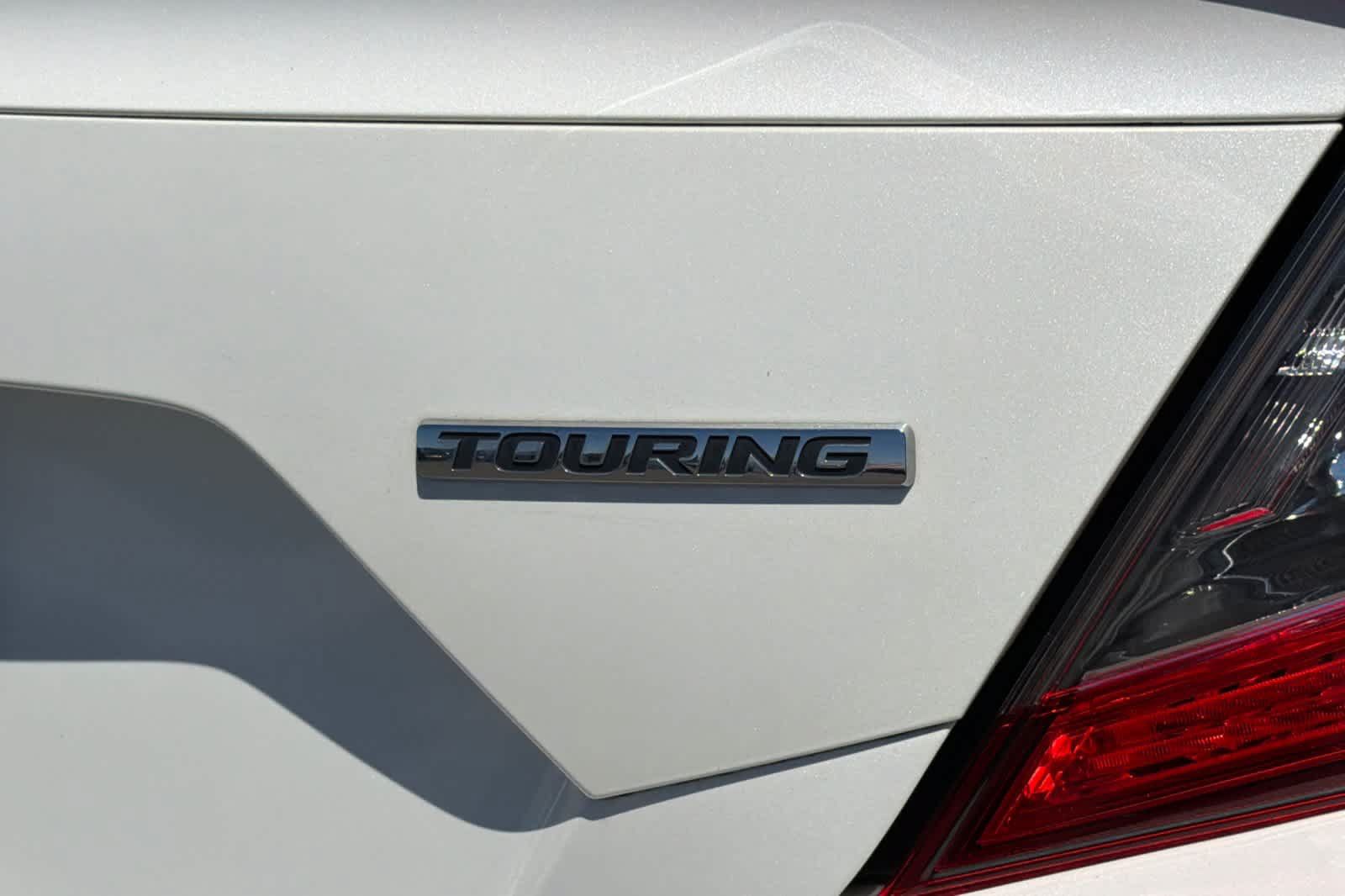 Used 2017 Honda Civic Touring image 31