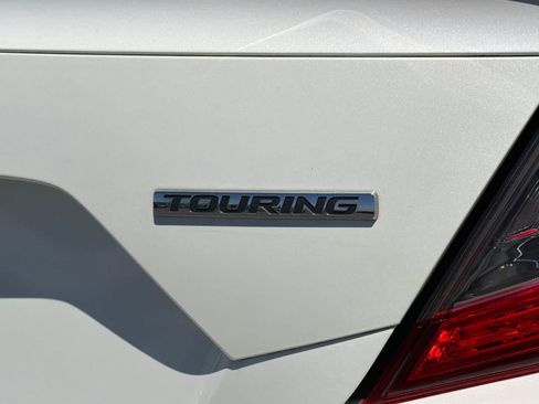 Used 2017 Honda Civic Touring image 31