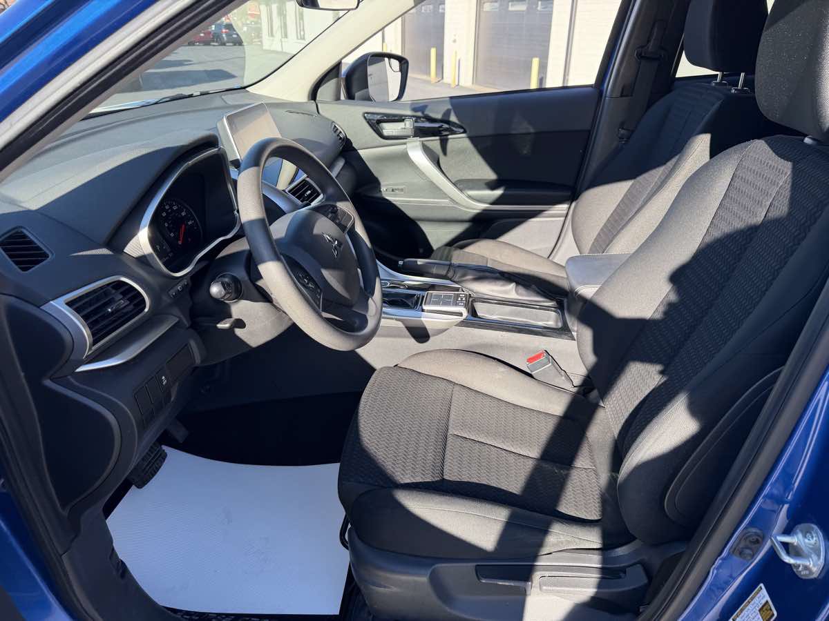 Used 2018 Mitsubishi Eclipse Cross LE AWD/4WD image 10