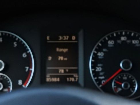 Used 2016 Volkswagen Eos Komfort FWD image 17