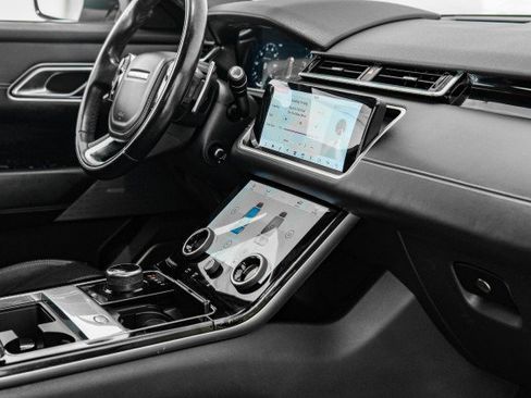 Used 2019 Land Rover Range Rover Velar R-Dynamic SE image 31