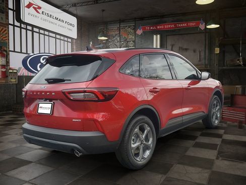 New 2026 Ford Escape ST-Line w/ Tech Pack #1 AWD/4WD image 4