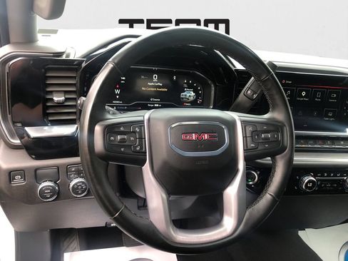 Used 2025 GMC Sierra 1500 SLT RWD image 17
