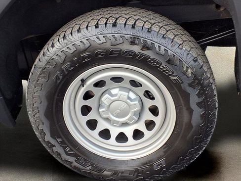 Used 2025 GMC Sierra 1500 Pro w/ Pro Value Package image 26