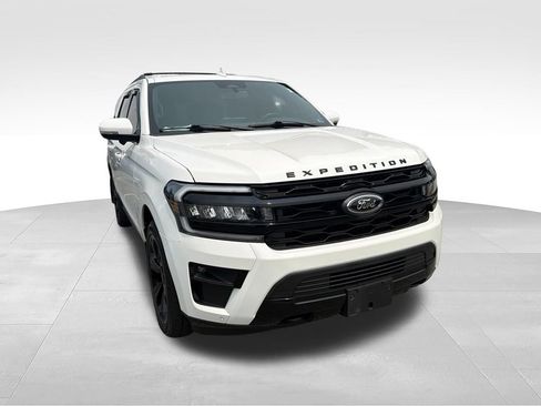 Used 2022 Ford Expedition Limited AWD/4WD image 9