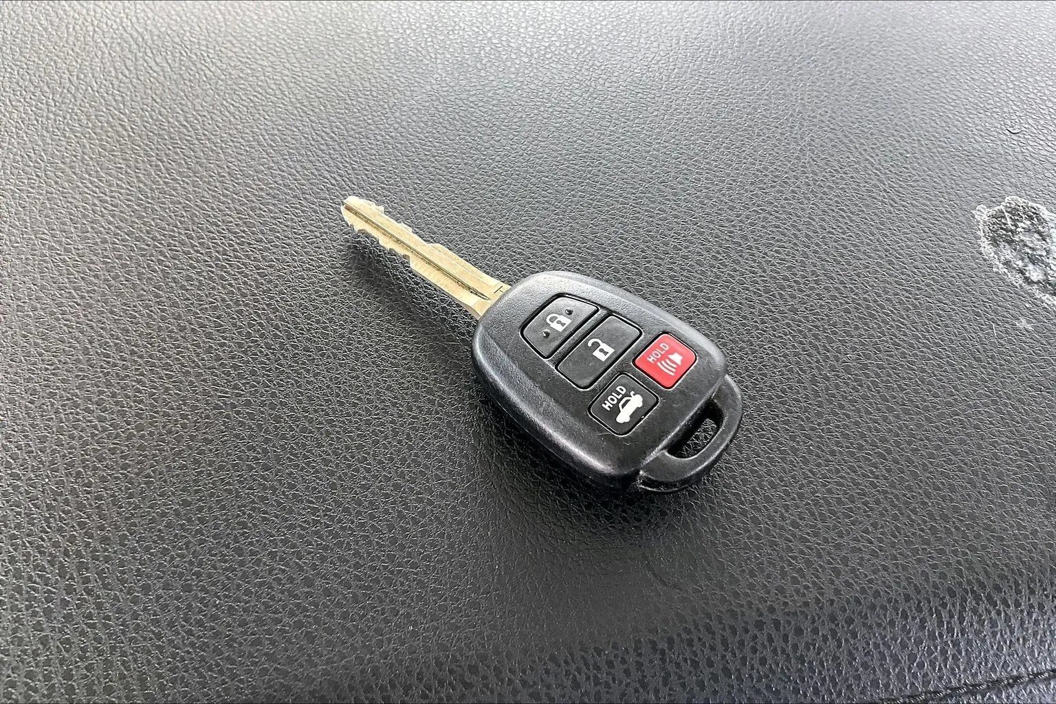 Used 2019 Toyota Corolla SE FWD image 31