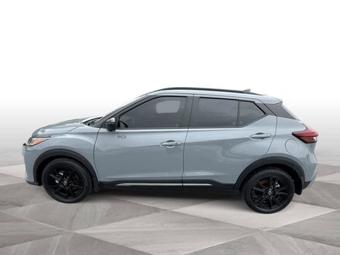 Used 2023 Nissan Kicks SR FWD image 5