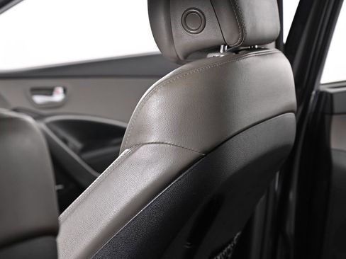 Used 2018 Hyundai Santa Fe Limited FWD image 28
