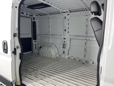 Used 2025 RAM ProMaster 2500 w/ Convenience Group FWD image 37
