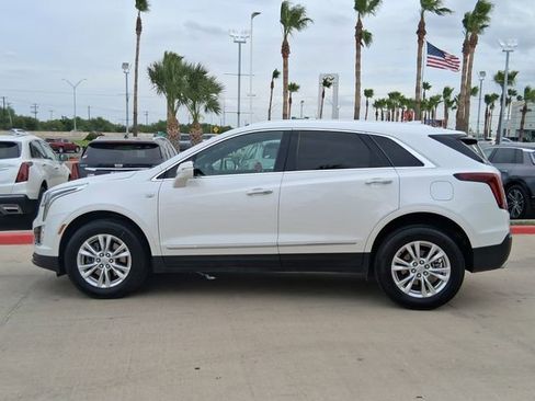 Used 2024 Cadillac XT5 Luxury w/ LPO, Floor Liner Package FWD image 3