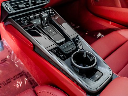 Used 2025 Porsche 911 Carrera S w/ Premium Package image 33