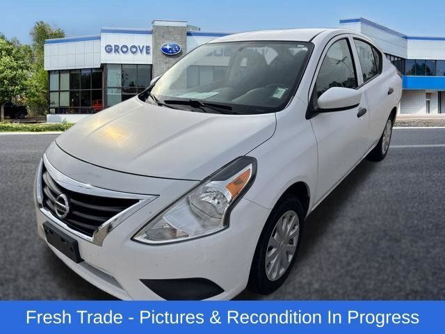 Used 2017 Nissan Versa S Plus FWD image 1