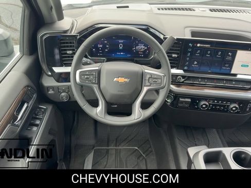 New 2026 Chevrolet Silverado 3500 LT w/ Convenience Package AWD/4WD image 15
