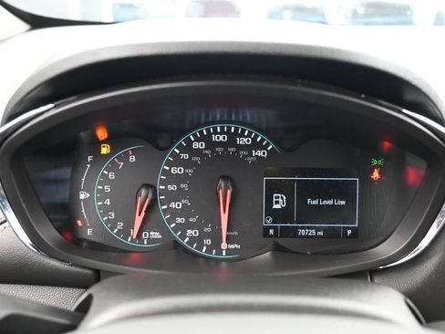 Used 2022 Chevrolet Trax LS w/ Tint and Cruise Package AWD/4WD image 23