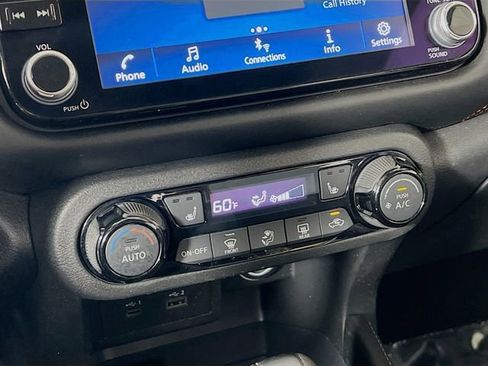 Used 2024 Nissan Kicks SR w/ SR Premium Package image 19