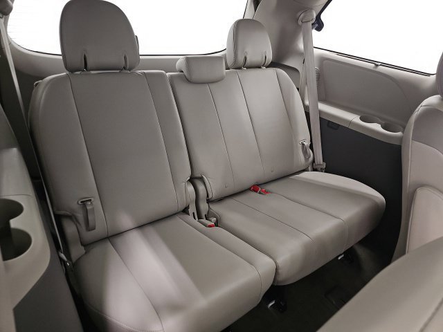 Used 2013 Toyota Sienna Limited w/ Premium Pkg AWD/4WD image 39