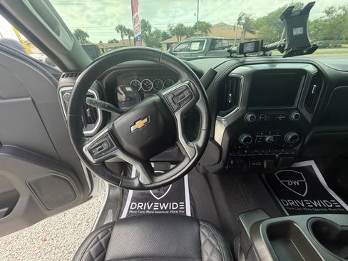 Used 2023 Chevrolet Silverado 2500 LT image 19