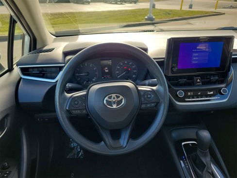 Certified 2024 Toyota Corolla LE image 21