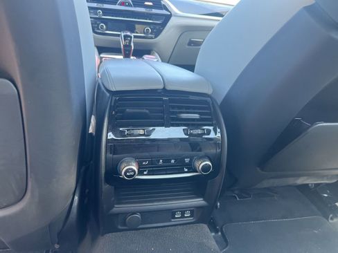 Used 2023 BMW M5 w/ Competition Package image 10