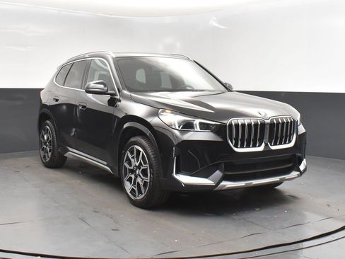 Used 2025 BMW X1 xDrive28i image 9