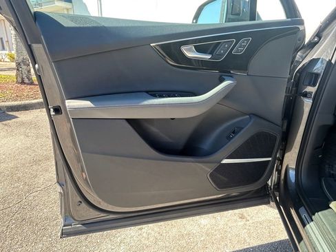 Used 2025 Audi Q7 3.0T Premium Plus image 35