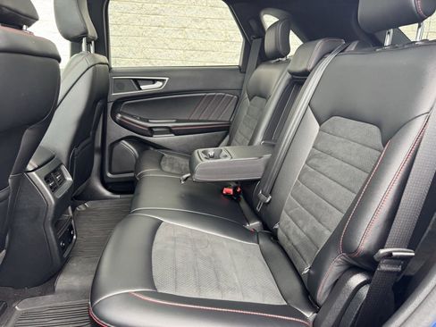 Certified 2024 Ford Edge ST-Line image 23
