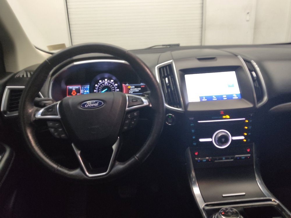 Used 2019 Ford Edge Titanium AWD/4WD image 22