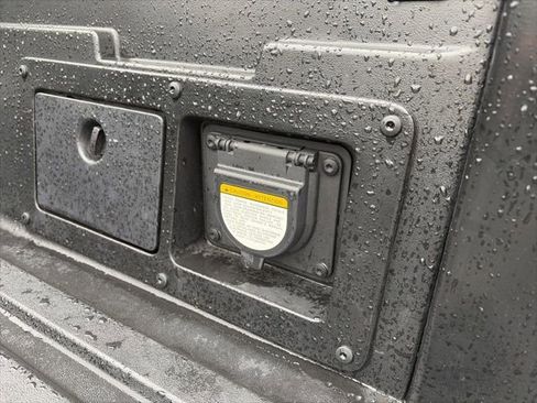 Used 2023 Toyota Tacoma TRD Off-Road w/ TRD Premium Off Road Package image 33