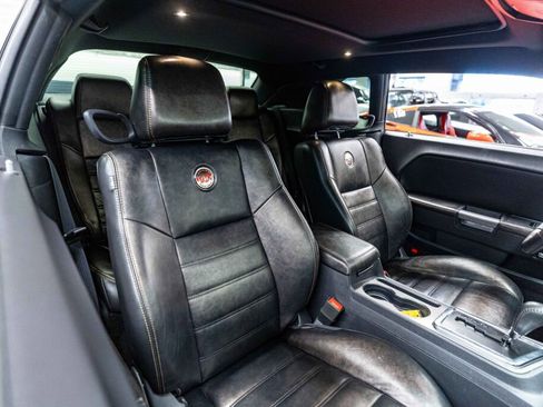 Used 2014 Dodge Challenger R/T image 11