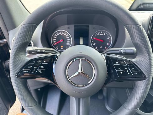 New 2025 Mercedes-Benz Sprinter 2500 image 24