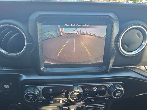 Used 2022 Jeep Wrangler Unlimited Rubicon 4xe AWD/4WD image 21